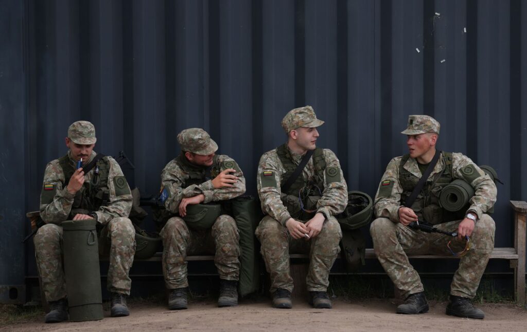 Литва отправляет армию на границу с Калининградской областью РФ: в чем причина