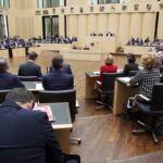 Отмена санкций и оружия для Украины: немецкая АдГ готовит скандальную резолюцию