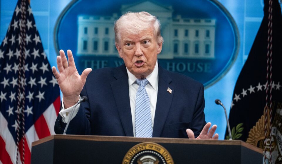 Трамп фактически подтвердил отставку нового спикера Белого дома