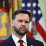 Вэнс поддержал Уиткоффа, который назвал Путина "гуманистом"