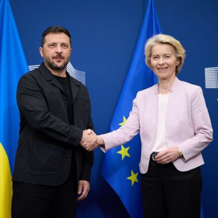 Страны ЕС согласовали открытие еще двух переговорных кластеров для Украины