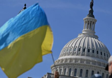Конгресс возмущен замораживанием санкций против РФ, но быстро ответить не сможет