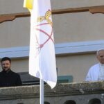 Папа Римский позвонил Зеленскому после переговоров с Путиным: что обсудили