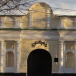 В Киеве предлагают переименовать Московские ворота Киево-Печерской лавры: детали петиции