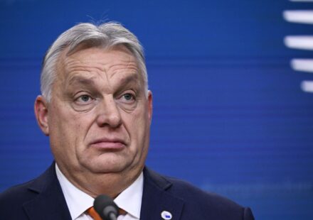 Орбан открестился от приказов задержать инкассаторов Ощадбанка