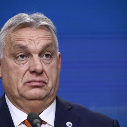 Орбан открестился от приказов задержать инкассаторов Ощадбанка