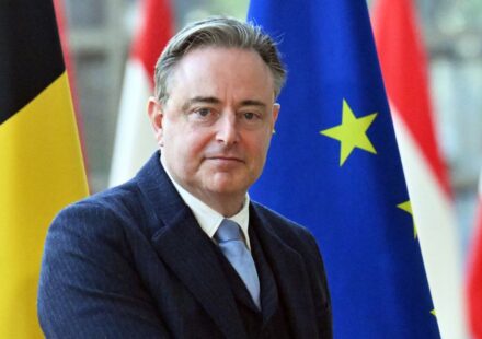 Премьер Бельгии уверен, что ЕС не вернется к идее отдать Украине активы РФ