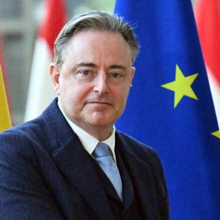 Премьер Бельгии уверен, что ЕС не вернется к идее отдать Украине активы РФ