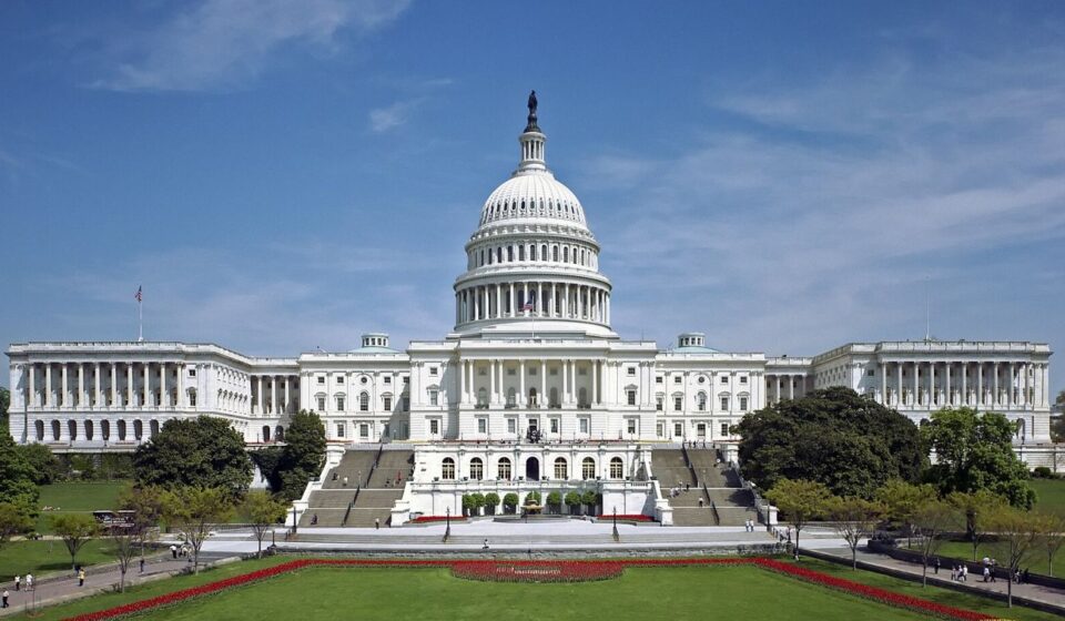 В Конгрессе США выступили против ограничений Starlink для Украины