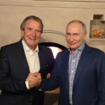 Путин пригласил Шредера домой на День рождения