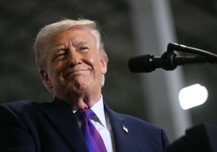 Трамп вновь грозит пойти на Кубу после Ирана