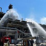 В Ростове после атаки дронов вспыхнул масштабный пожар на нефтяном терминале