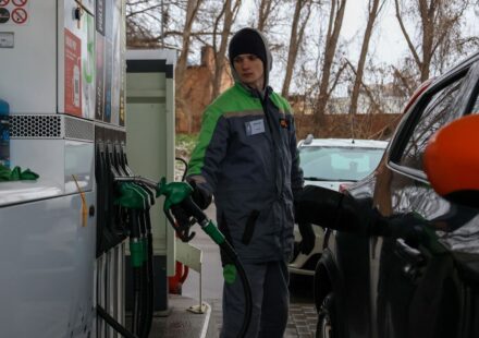 Цены на АЗС 22 октября: сколько стоит бензин, дизель и автогаз сегодня