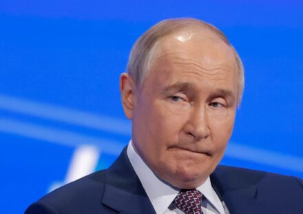 "Генетические исследования и исторические земли": Путин пустился в фантазии об Украине