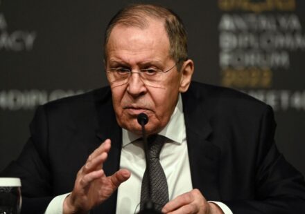"Вы не побеждаете": глава МИД Британии публично унизил Лаврова
