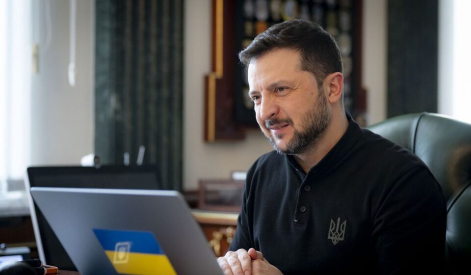 Зеленский ответил улыбкой на вопрос о роли "козла отпущения" для Трампа