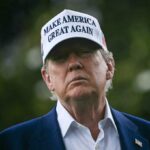 "Вы тупая": Трамп обругал журналистку CNN из-за вопроса о санкциях против РФ