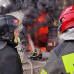В Самарской области после атаки дронов пылает Новокуйбышевский НПЗ