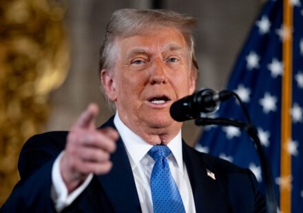 Трамп пообещал официально запретить термин "искусственный интеллект"