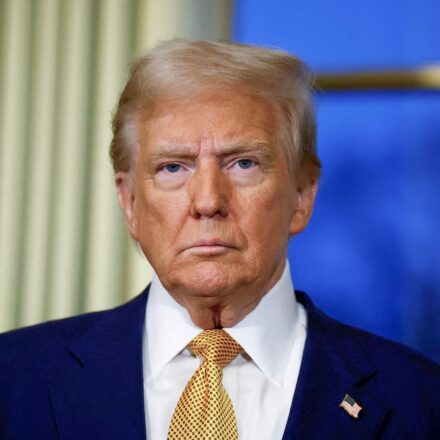 Трамп: США не будут бить по Ирану до промежуточных выборов