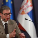 В Сербии начались досрочные выборы: экс-президент Вучич борется за кресло премьера