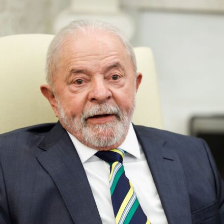 80-летний Лула в четвертый раз стал президентом Бразилии после поражения в первом туре