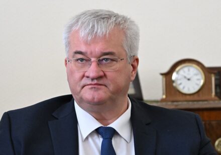 Сибига: Западные санкции должны "разрывать" экономику РФ